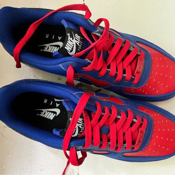 Custom Nike Airs size 8M.  Never worn - Picture 3 of 5